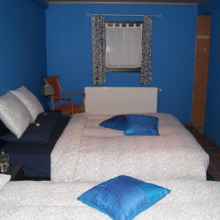 Fleurs-Sauvages Bed & Breakfast Hebronval Oda fotoğraf