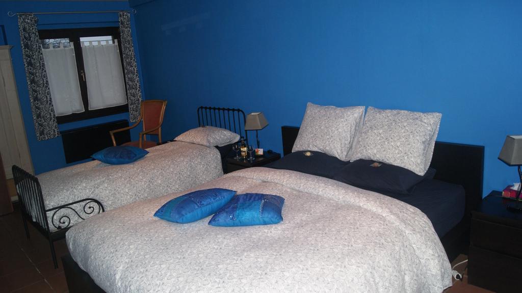 Fleurs-Sauvages Bed & Breakfast Hebronval Oda fotoğraf