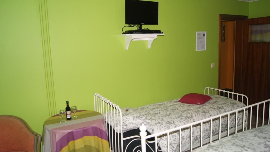Fleurs-Sauvages Bed & Breakfast Hebronval Oda fotoğraf